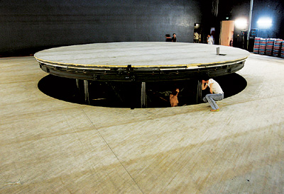 升降旋轉(zhuǎn)舞臺 升降旋轉(zhuǎn)舞臺